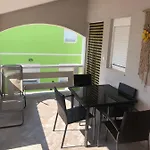 Geli Apartamento *