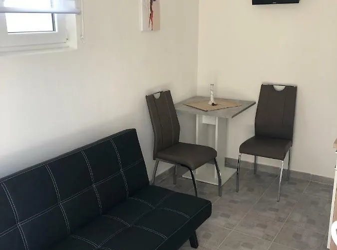 Geli Apartament Vir